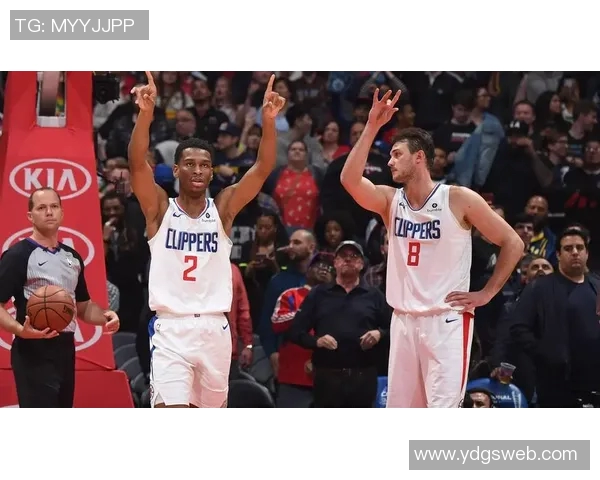 16和17日火箭对阵快船的精彩赛程安排与赛事分析